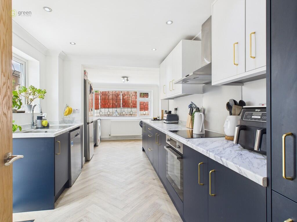 Additional image 4 of Hampton Close, Perrycrofts