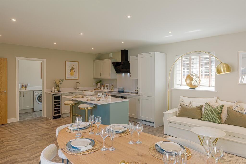 Additional image 3 of Chase Close, Wincanton, Somerset, BA9 9FU
