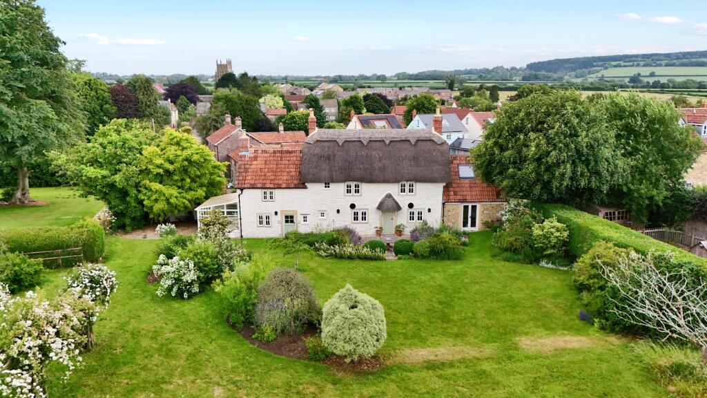 Additional image 29 of West Cranmore