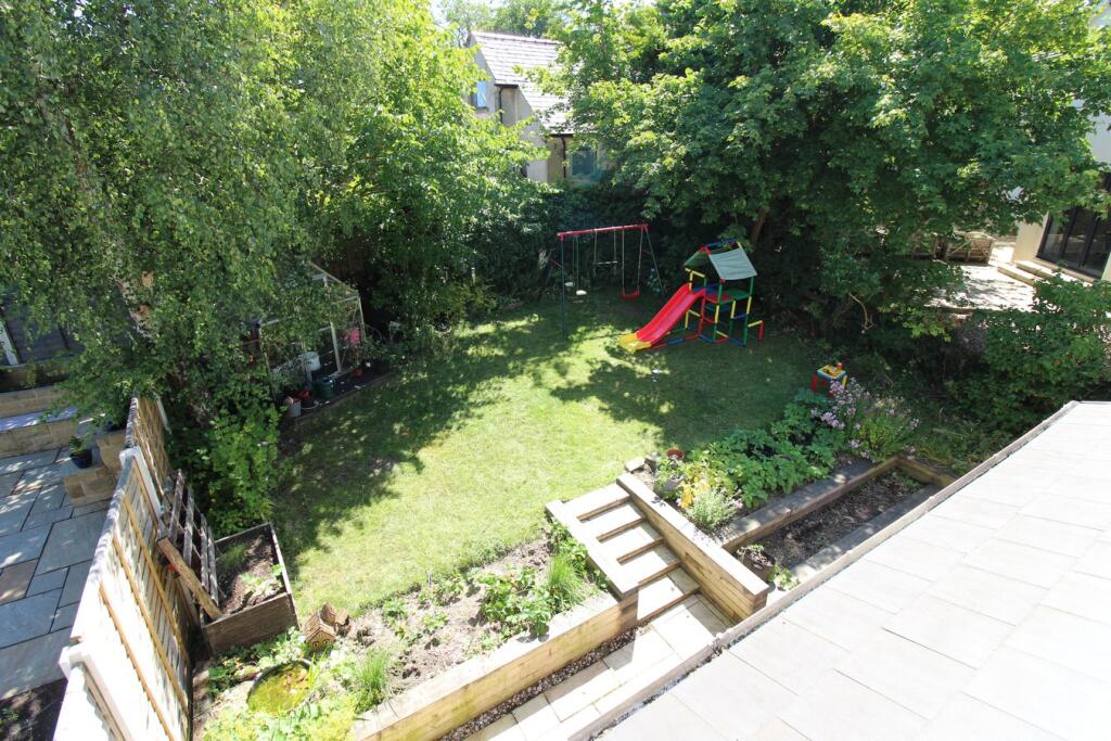 Additional image 16 of Hallowes Park Road, Cullingworth, Bradford, BD13