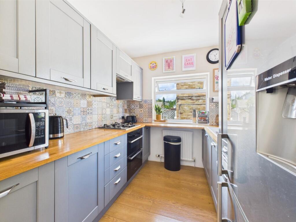 Additional image 11 of Grange Park Road, Bingley