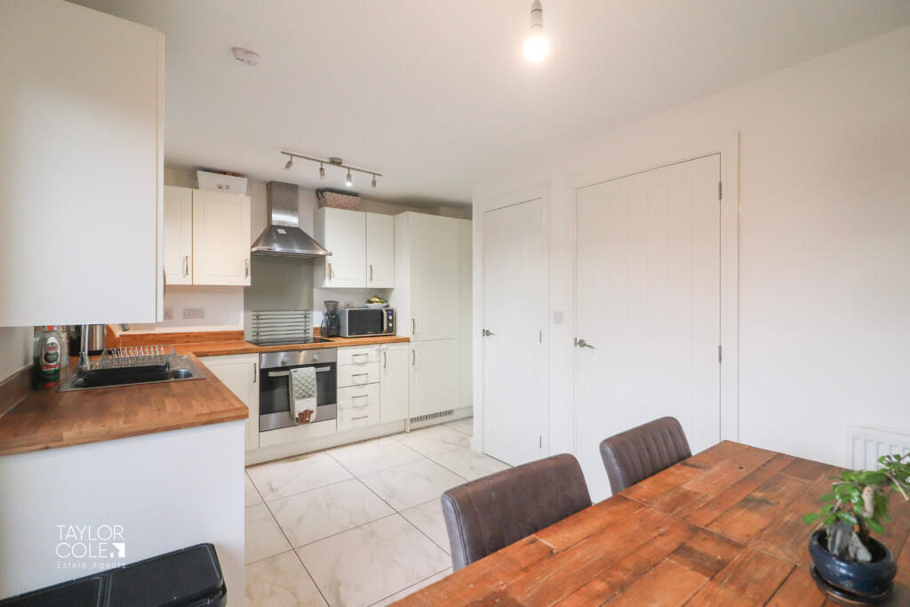 Additional image 7 of Meadow Way, Barley Fields