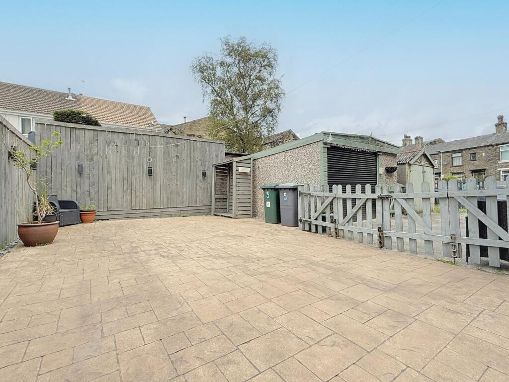 Additional image 14 of Cemetery Road, Low Moor, Bradford, BD12