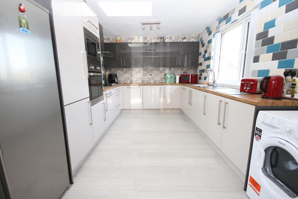 Additional image 7 of Park Close, Eccleshill, BD10