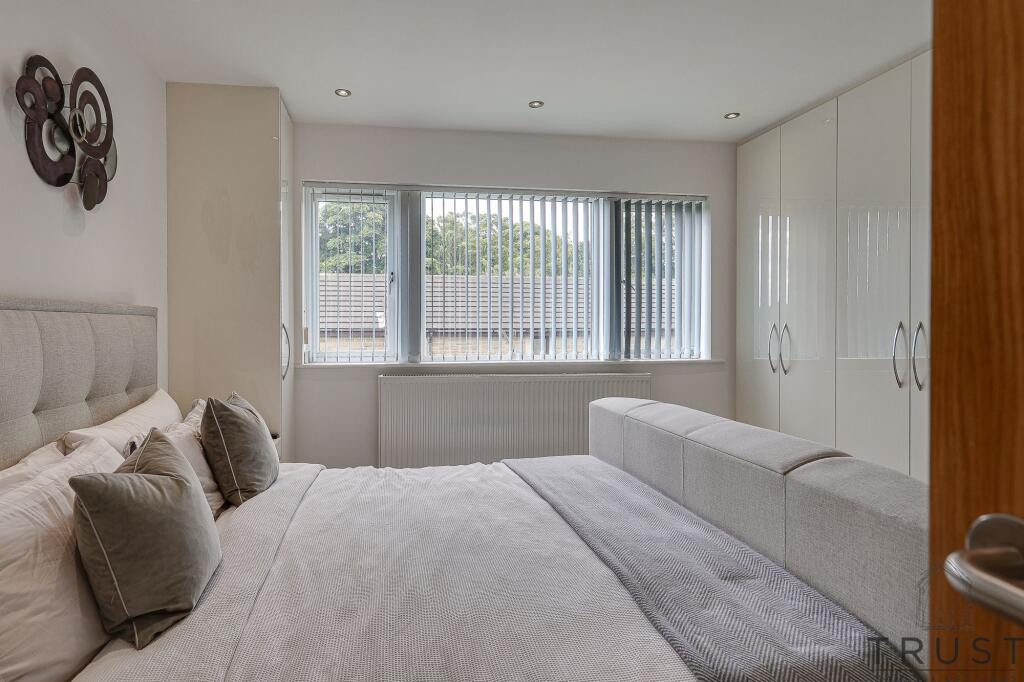 Additional image 43 of Bradford Road, Birkenshaw, BD11