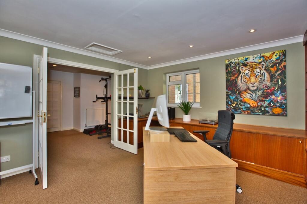 Additional image 14 of 21 Preston Road, Yeovil