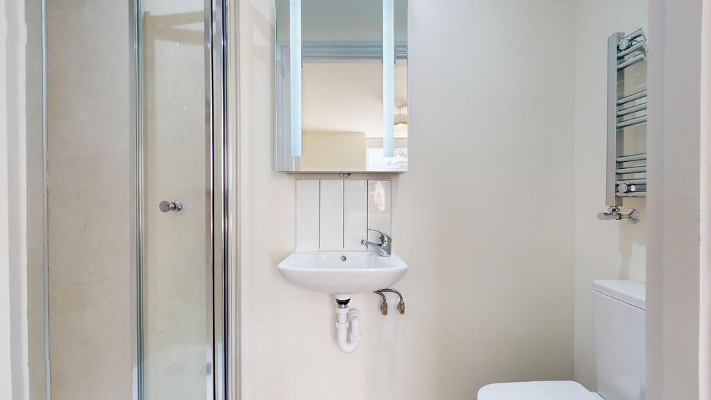 Additional image 10 of Farm Road, Street