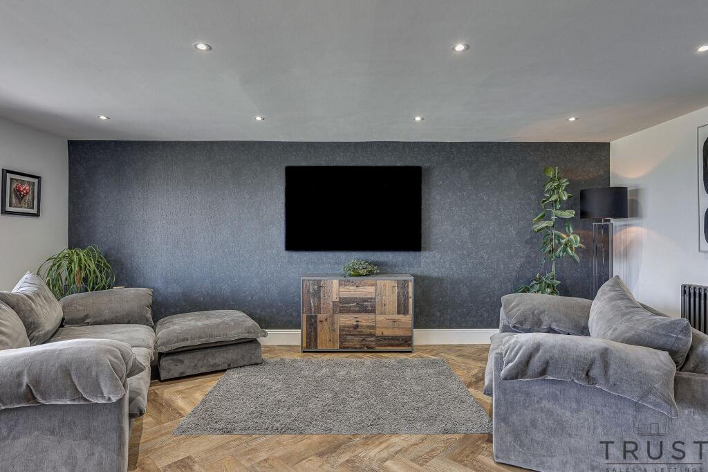 Additional image 16 of Wakefield Road, Drighlington, BD11