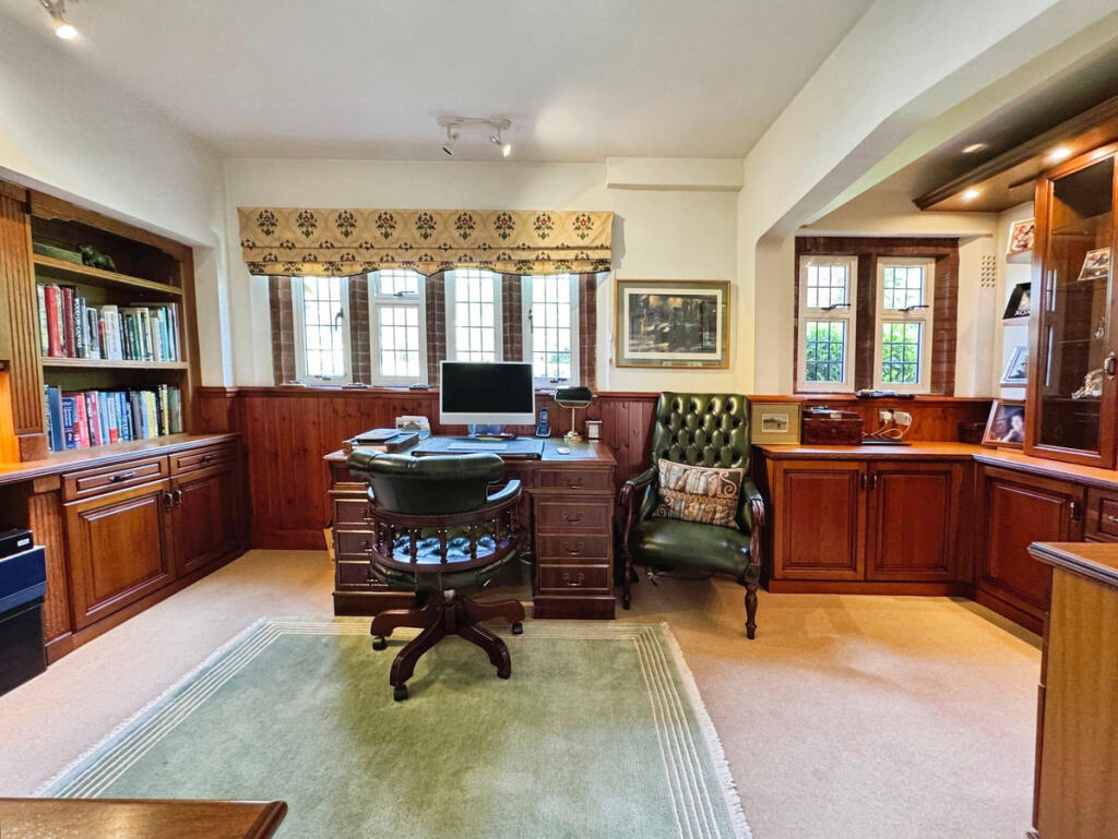 Additional image 22 of Ullenhall Lane, Over 10 Acres with Stables, Swimming Pool