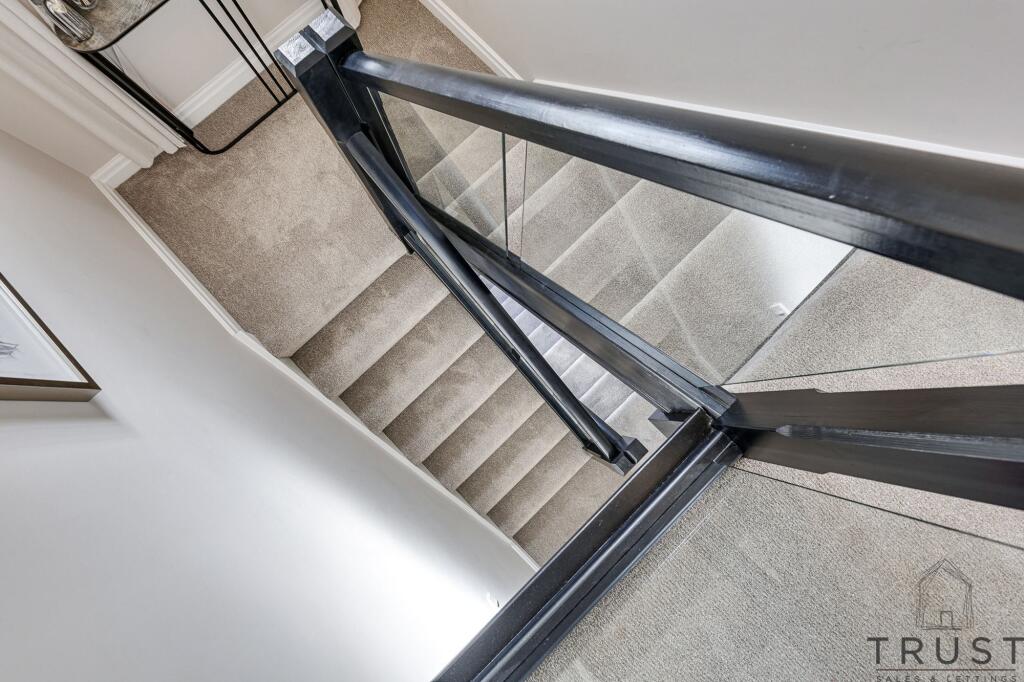 Additional image 27 of Wakefield Road, Drighlington, BD11