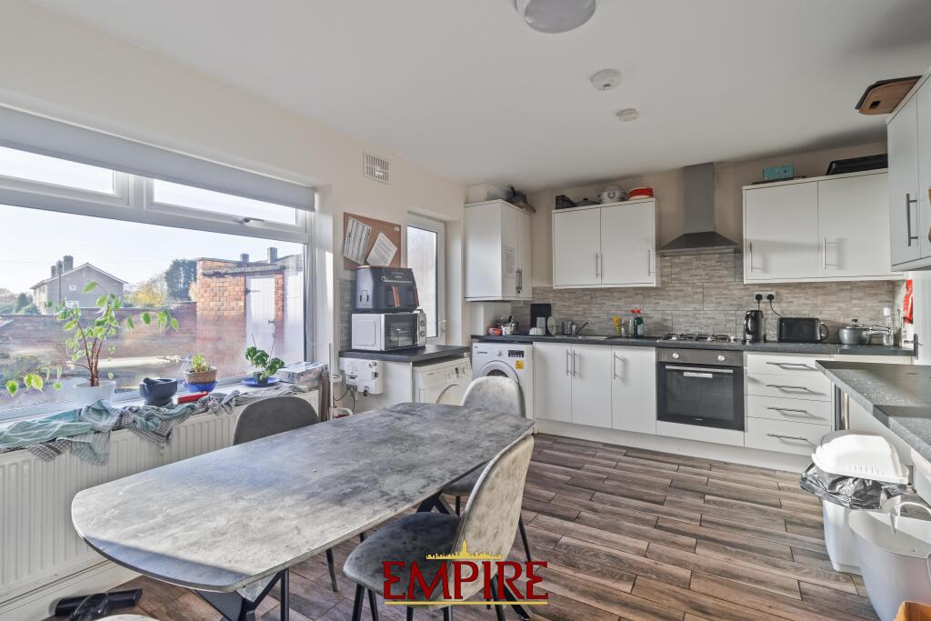 Additional image 7 of Falcon Lodge Crescent, Sutton Coldfield, Birmingham, West Midlands, B75 7LU