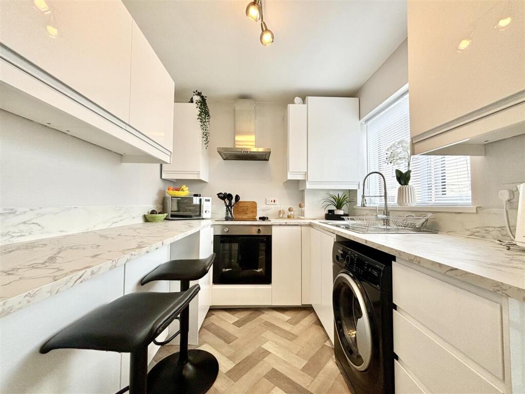 Additional image 5 of Bush Hill Fold, Queensbury, Bradford