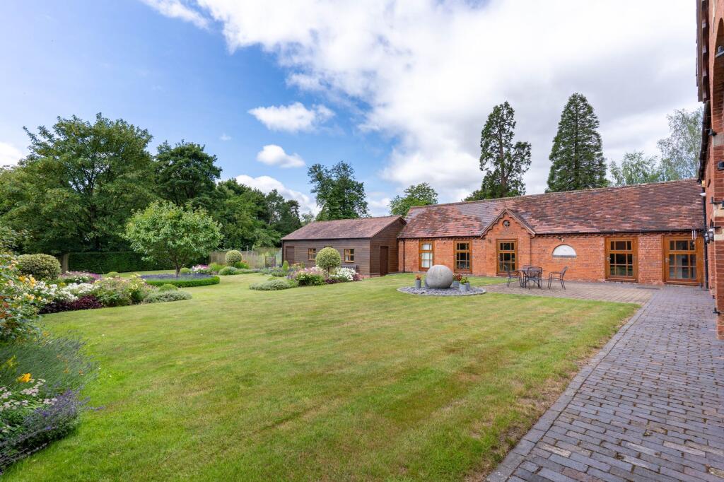 Additional image 31 of Brockhill Lane, Alvechurch, B48