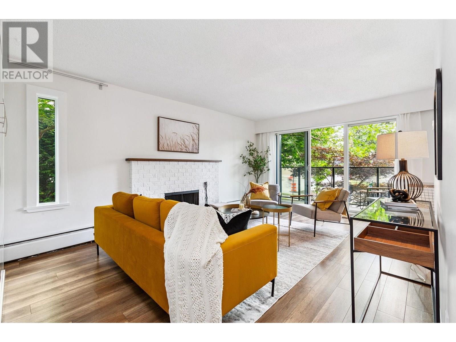 Primary image of 208 2424 CYPRESS STREET|Vancouver, British Columbia V6J1T6