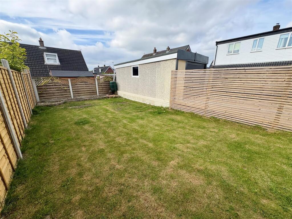 Additional image 17 of Greenacre Close, Wyke, Bradford