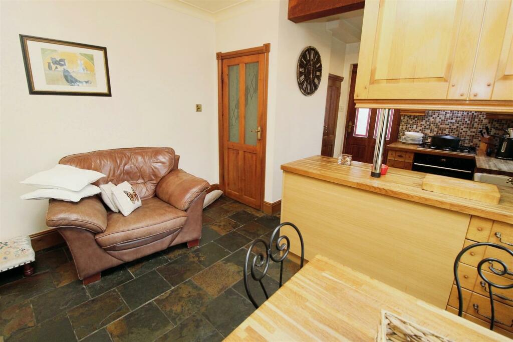 Additional image 4 of Cleckheaton Road, Low Moor, Bradford, BD12 0HL