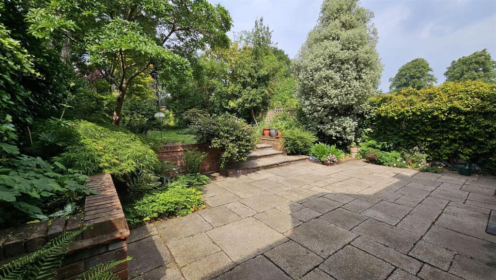 Additional image 19 of Green Lanes, Wylde Green, Sutton Coldfield