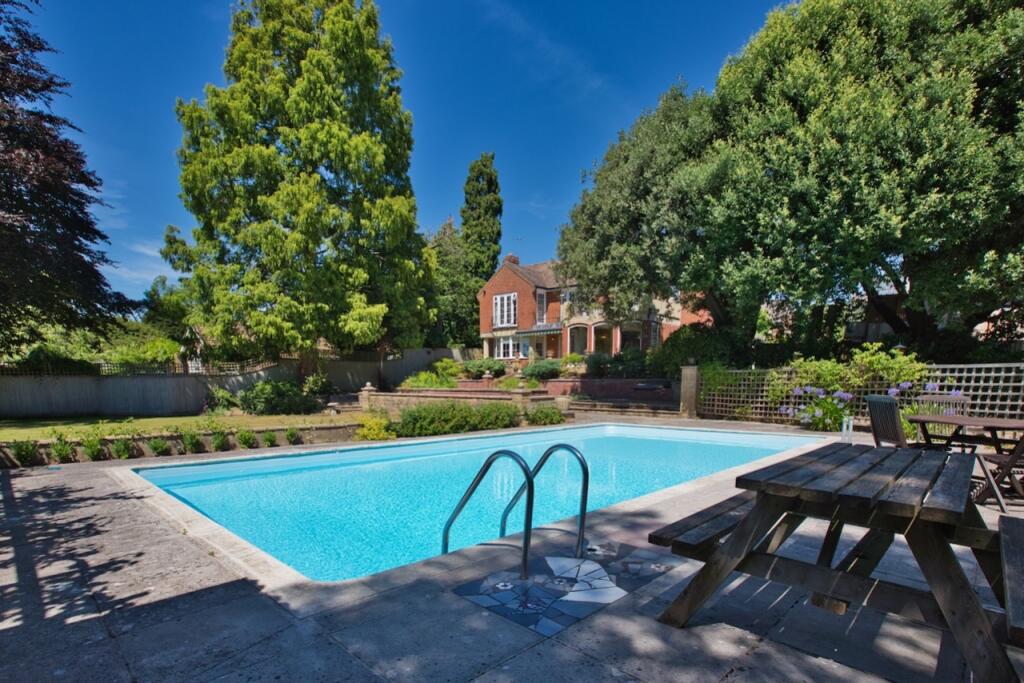 Additional image 24 of 21 Preston Road, Yeovil