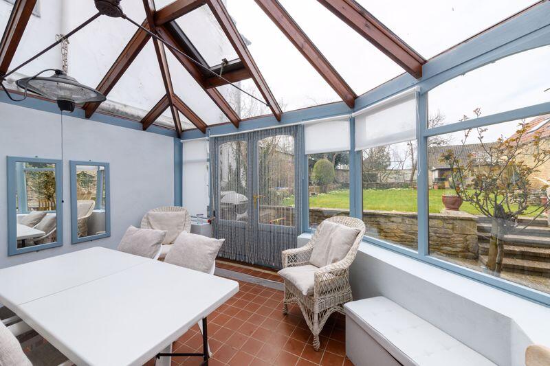 Additional image 24 of Holt