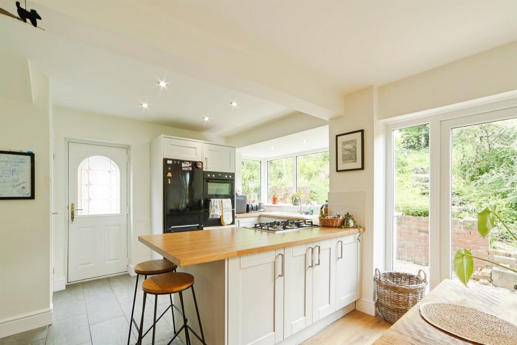 Additional image 5 of Villa Grove, Bingley