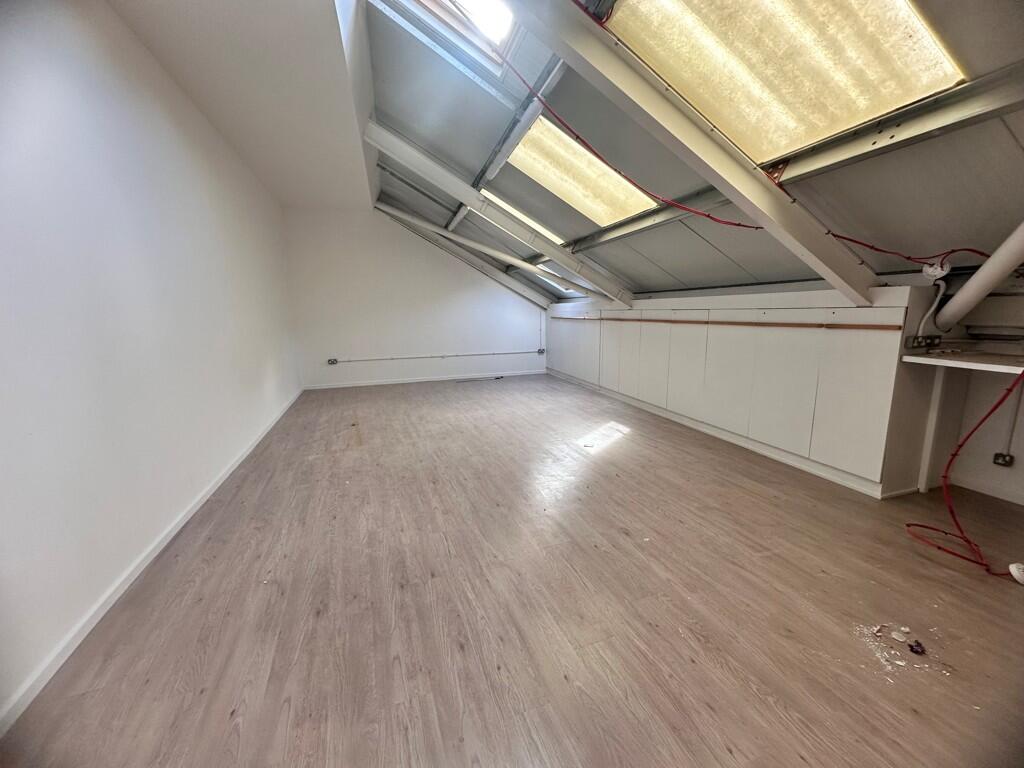 Additional image 2 of 2nd Floor Studio, 15B Palmer Street, Frome, BA11 1DS