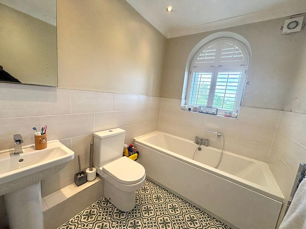 Additional image 12 of Northfield Terrace, Queensbury, Bradford