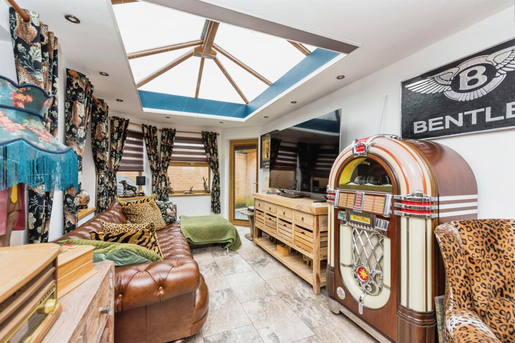 Additional image 13 of Moor Lane, Amington, Tamworth