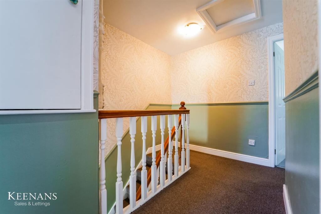 Additional image 39 of Barn Field Close, Colne