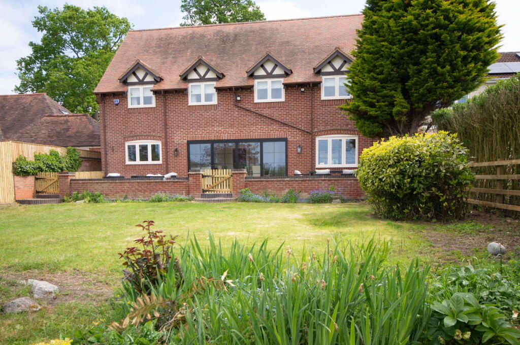 Additional image 64 of Henley Road, Henley-in-arden, B95 5NN