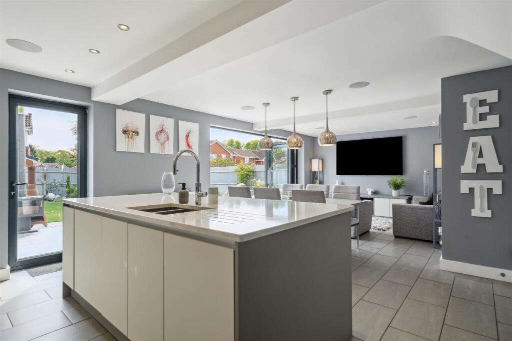 Additional image 4 of Charlesworth Avenue, Shirley, Solihull