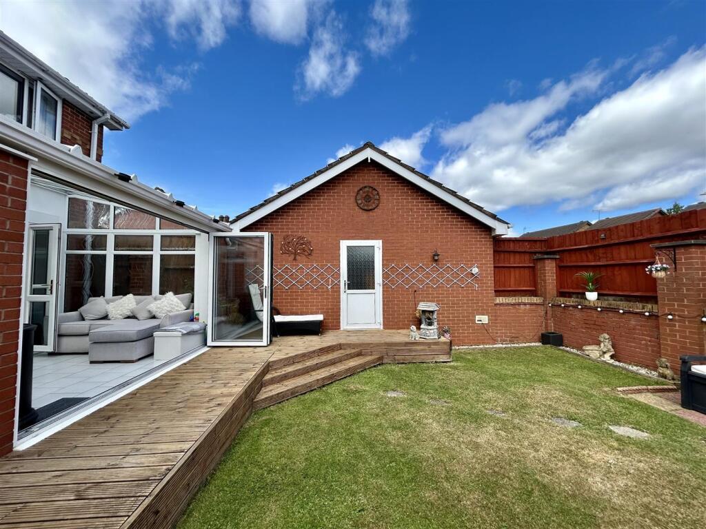 Additional image 25 of Pear Tree Drive, Rowley Regis