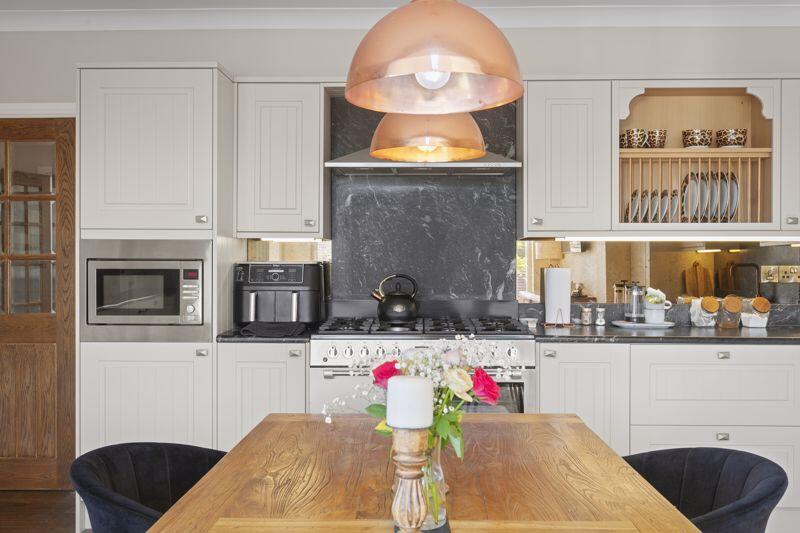 Additional image 18 of Glen Road, Eldwick