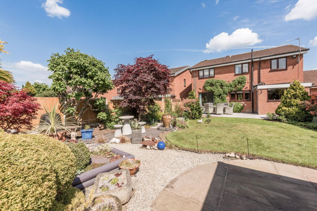 Additional image 42 of Foxlands Drive, Sutton Coldfield, B72 1YZ