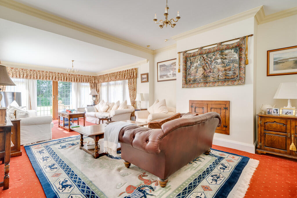 Additional image 4 of Whitechapel Road, Scholes