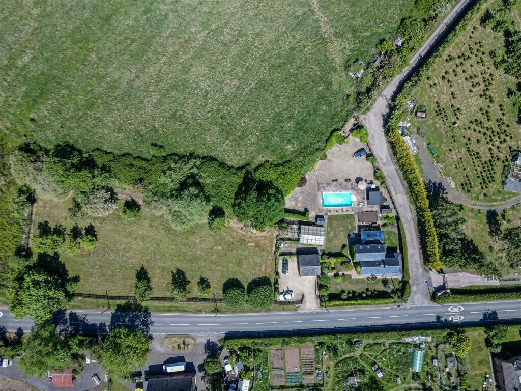 Additional image 43 of Droitwich Road, Hanbury, Bromsgrove