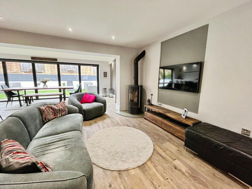 Additional image 9 of Agincourt Drive, Gilstead, Bingley, BD16 3JY