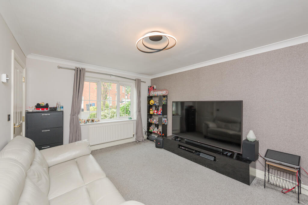 Additional image 2 of 16 Farm House Lane, Sutton Coldfield, B75 5UH