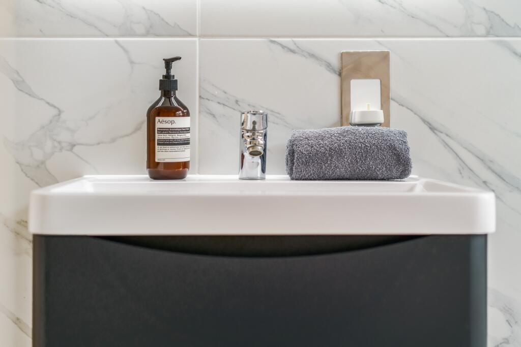 Additional image 13 of High Street, Henley-in-Arden, B95