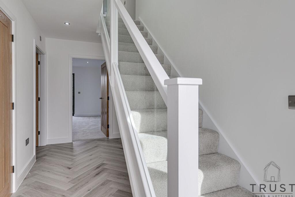 Additional image 21 of Wakefield Road, Drighlington, BD11