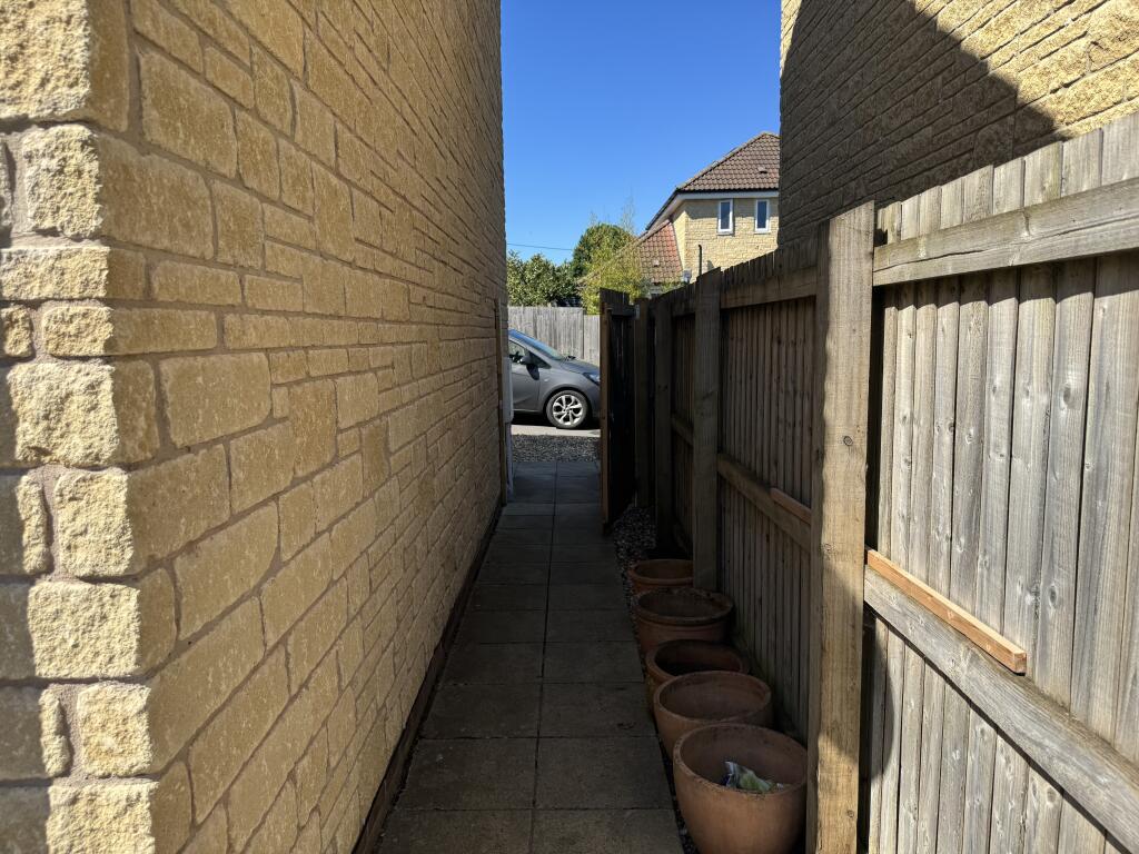 Additional image 6 of 15 Collingham Close, Templecombe, Somerset, BA8