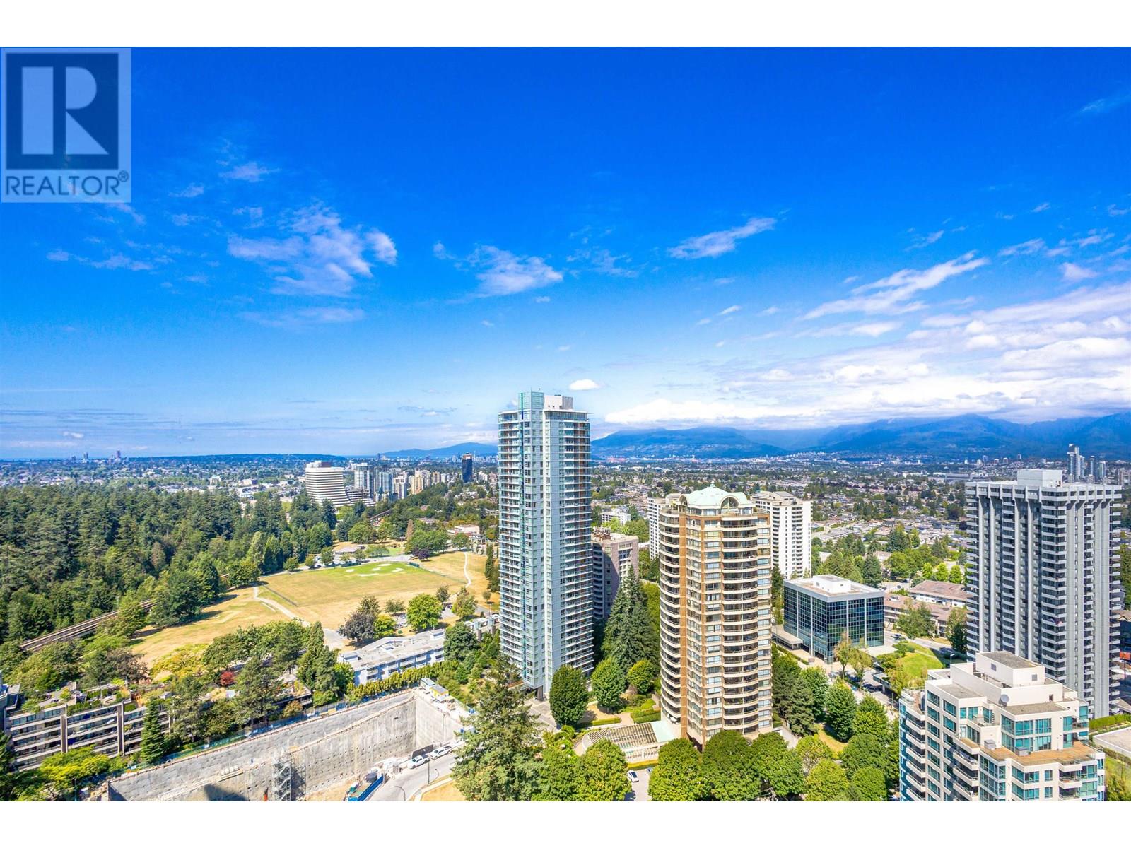 2505 5987 WILSON AVENUE|Burnaby, British Columbia V5H0L7
