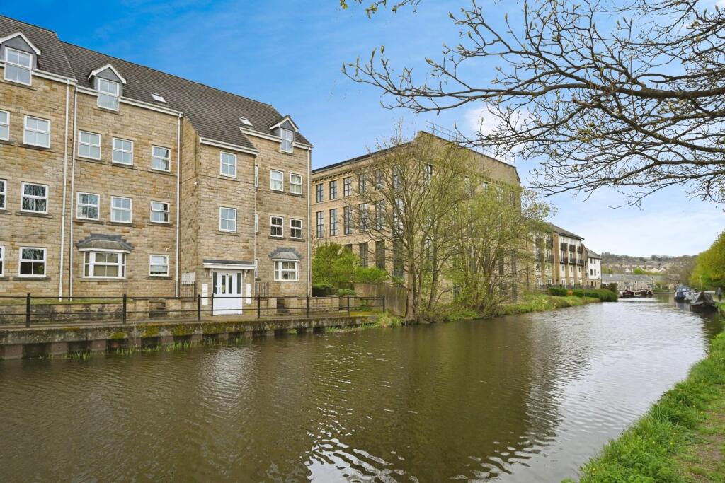 Waters Walk, Apperley Bridge