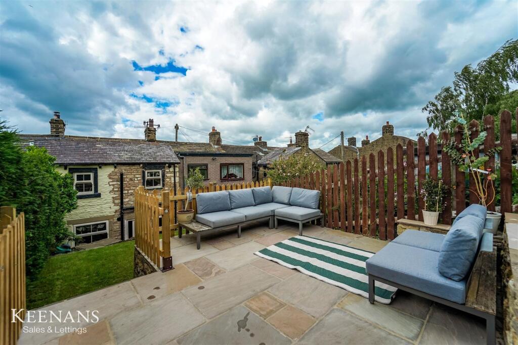 Additional image 53 of New Row, Winewall, Colne