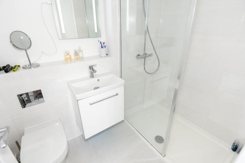 Additional image 18 of Kendall Lane, Semington