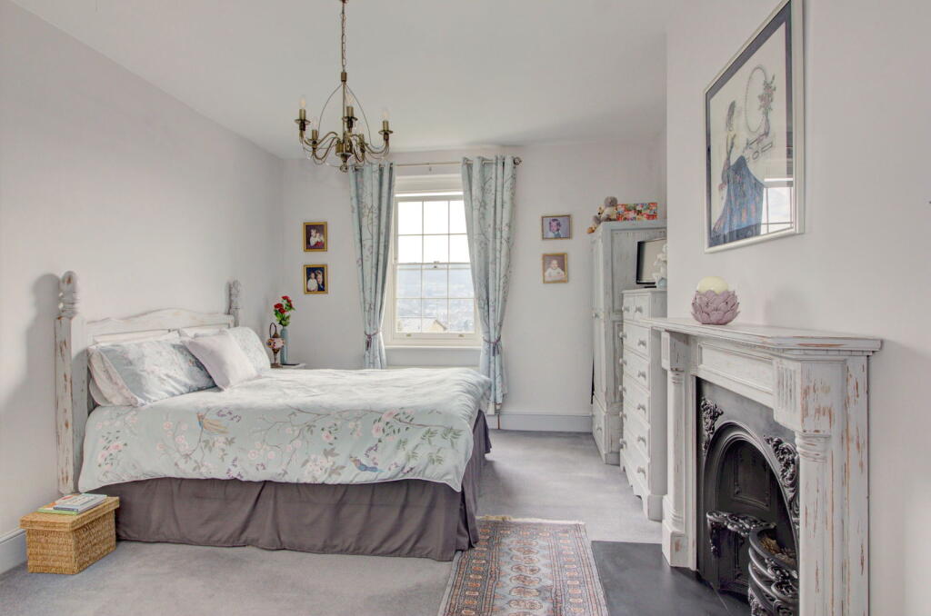 Additional image 10 of Lyndhurst Cottage, Camden, Bath