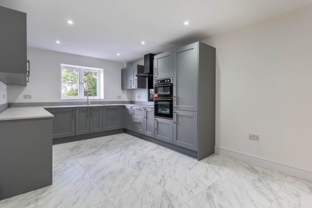 Additional image 2 of 8 Barnt Green Road, Cofton Hackett, B45