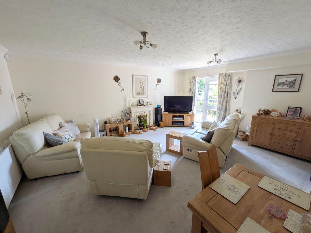 Additional image 3 of Woolmans Lodge, Solihull Road, Shirley