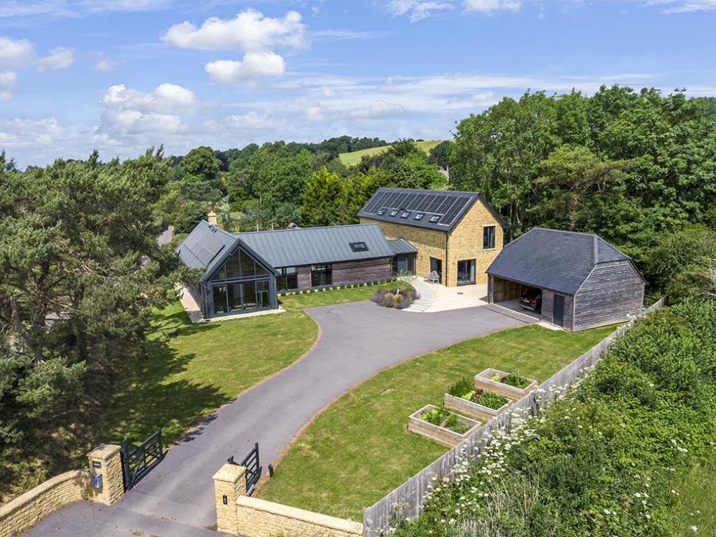 Additional image 4 of Blackford