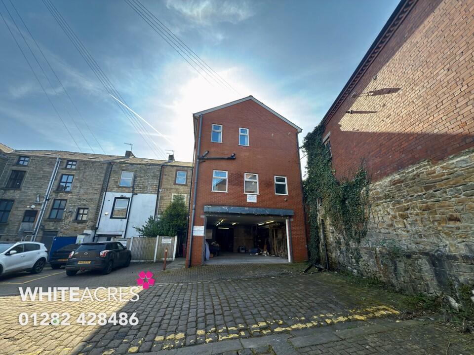 Additional image 7 of 83 Manchester Road, Burnley, BB11 1JY