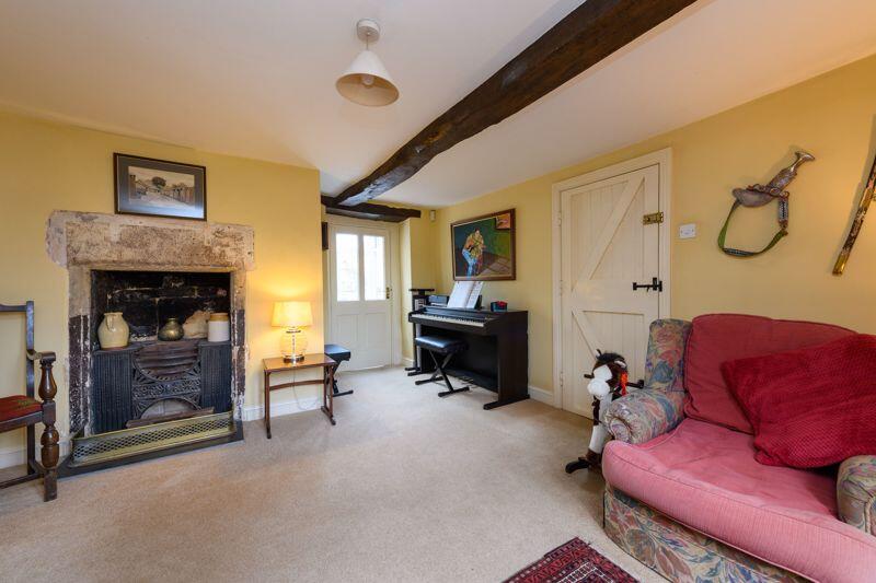 Additional image 23 of Holt